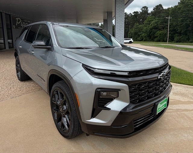 2026 Chevrolet Traverse RS in Sterling Gray Metallic — front three-quarter view