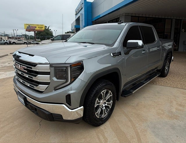2023 GMC Sierra 1500 — detail view