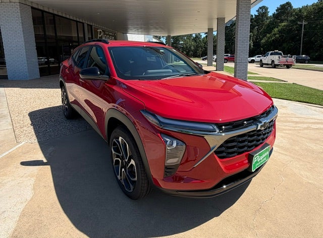 2026 Chevrolet Trax 2RS in Apex Red — front three-quarter view